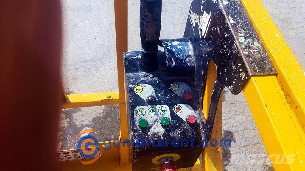 Haulotte Compact 10 Škarjaste dvižne ploščadi