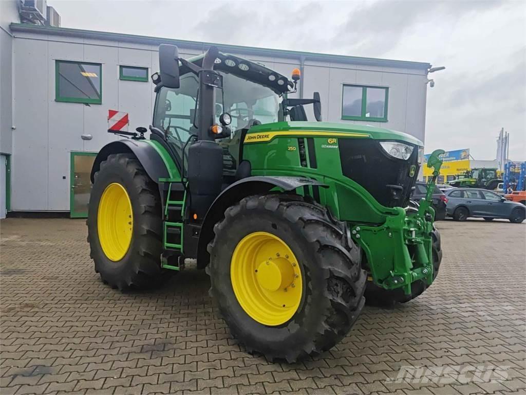 John Deere 6R 250 Traktorji