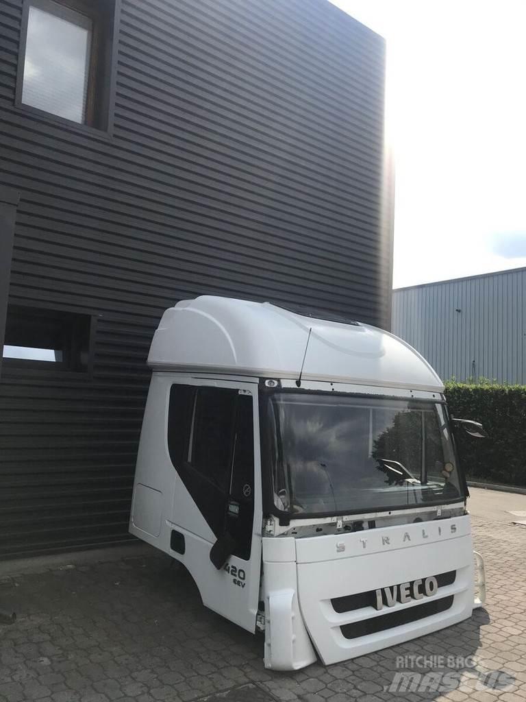 Iveco Stralis AT Kabine in notranjost