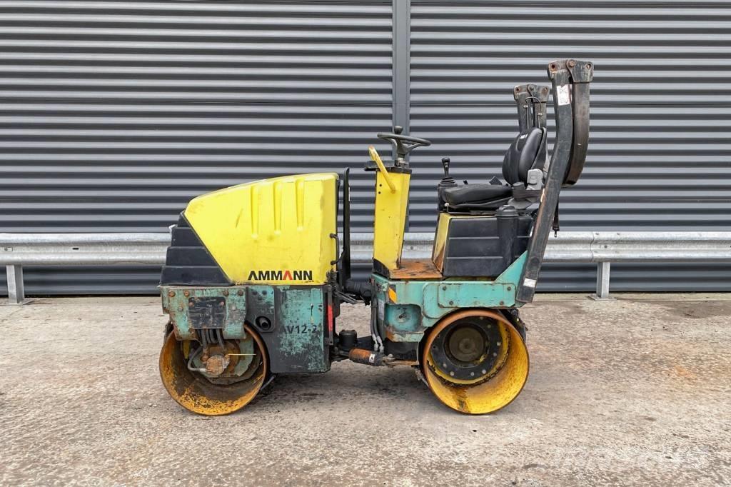 Ammann AV 12-2 Dvojni valjarji