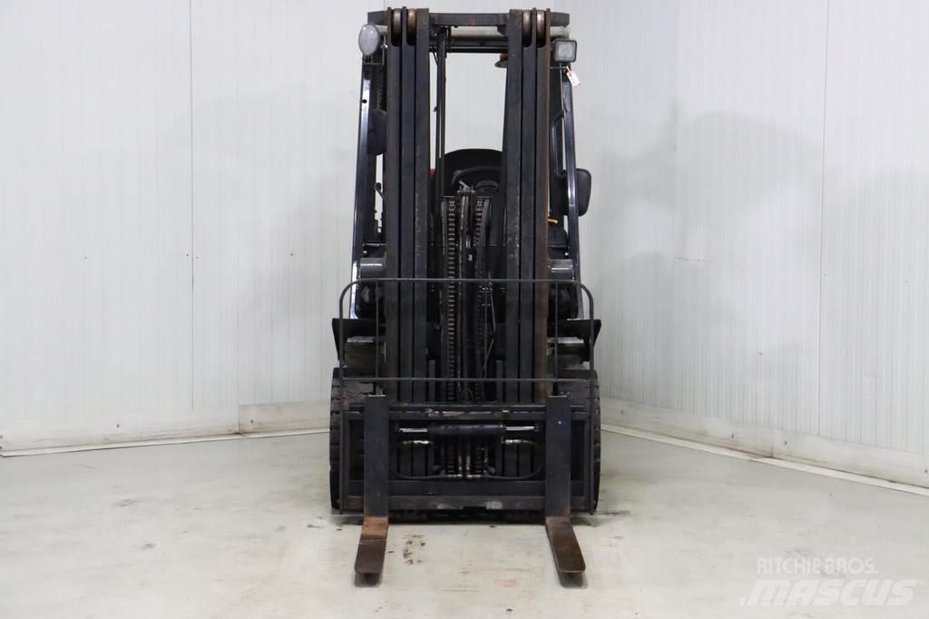 Nissan U1D2A20LQ Plinski viličarji