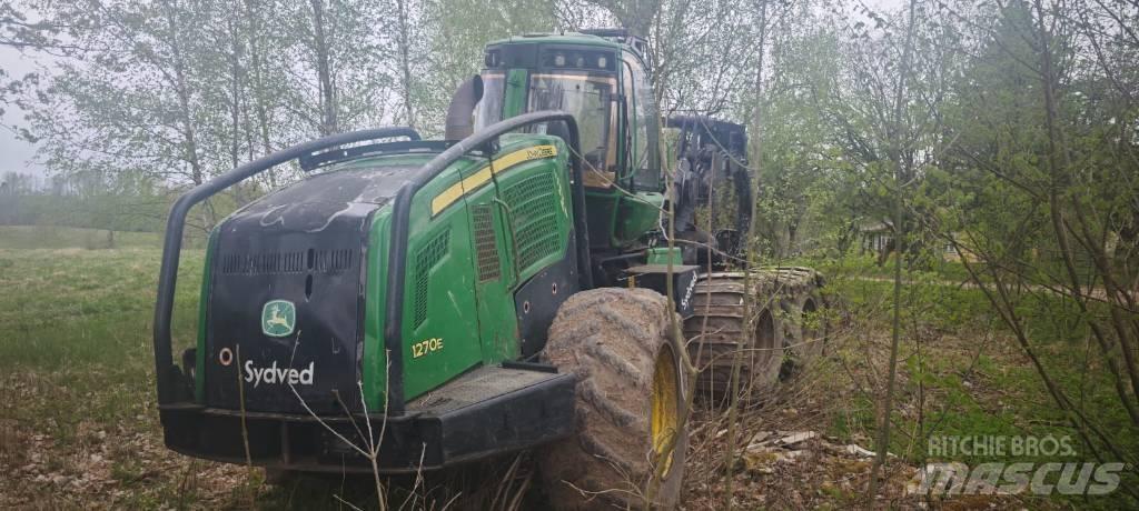 John Deere 1270 E Harvesterji
