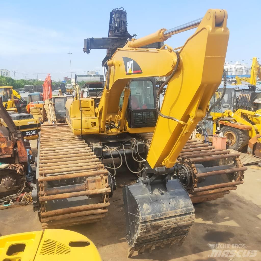 CAT 320C Amfibijski bagri