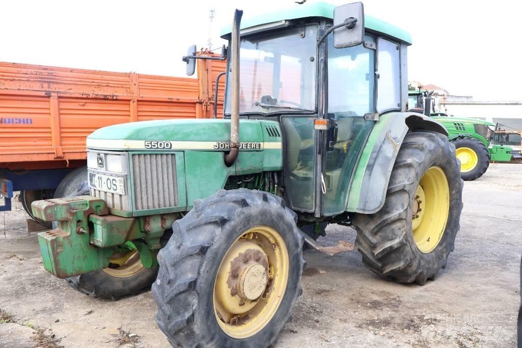 John Deere 5500 STD Traktorji
