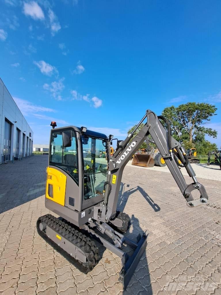 Volvo EC 18 E Mini bagri <7t