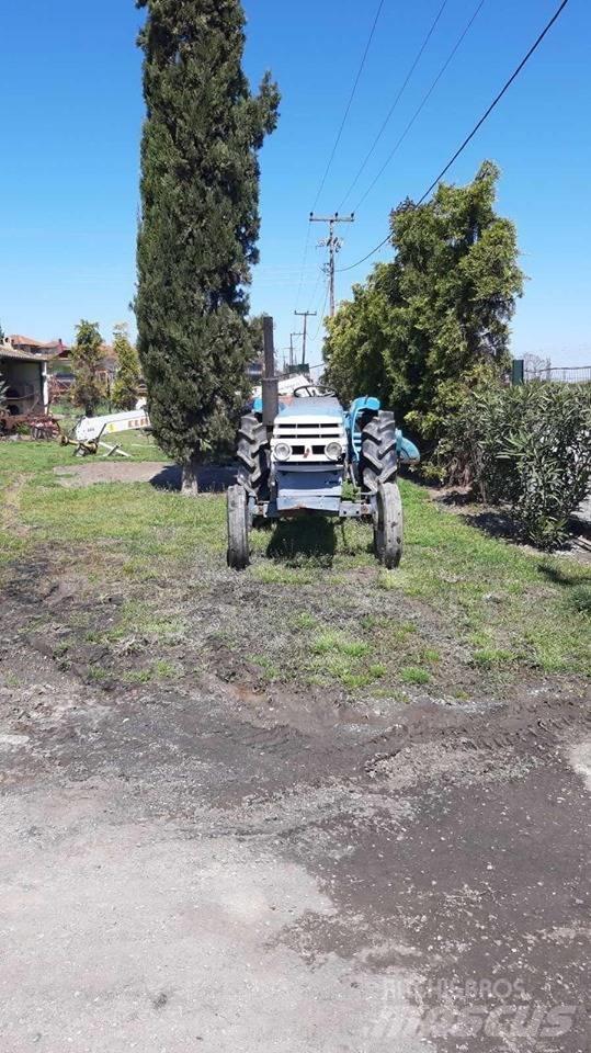 Mitsubishi 3250 Traktorji
