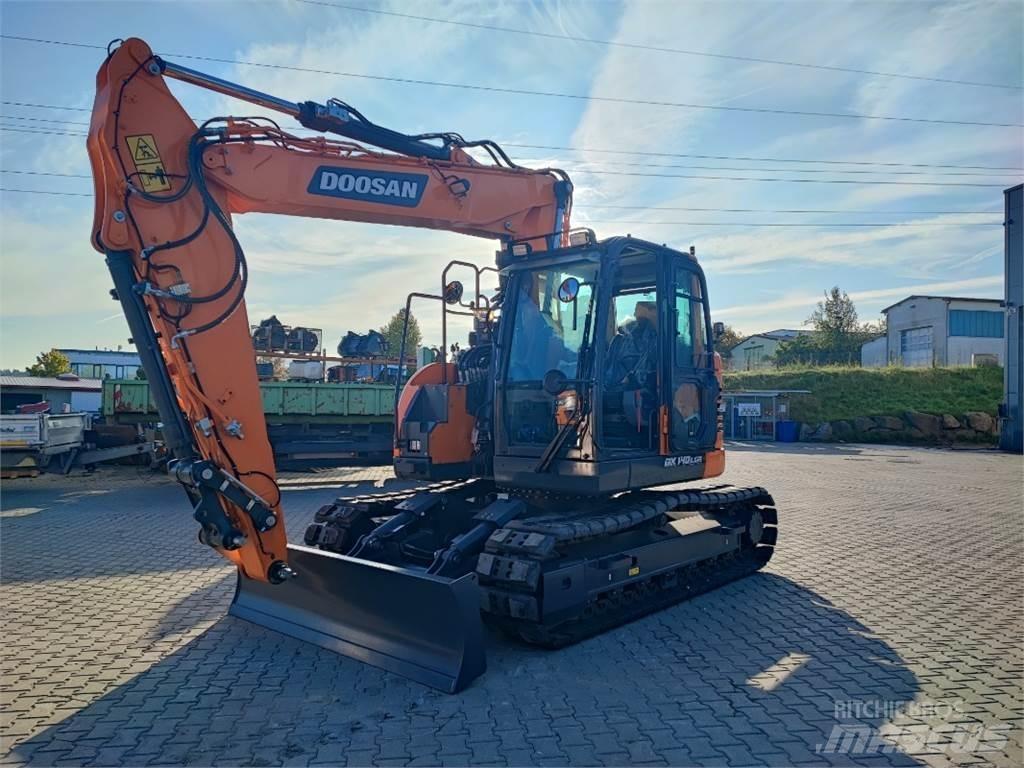 Doosan DX140LCR-7 Bagri goseničarji