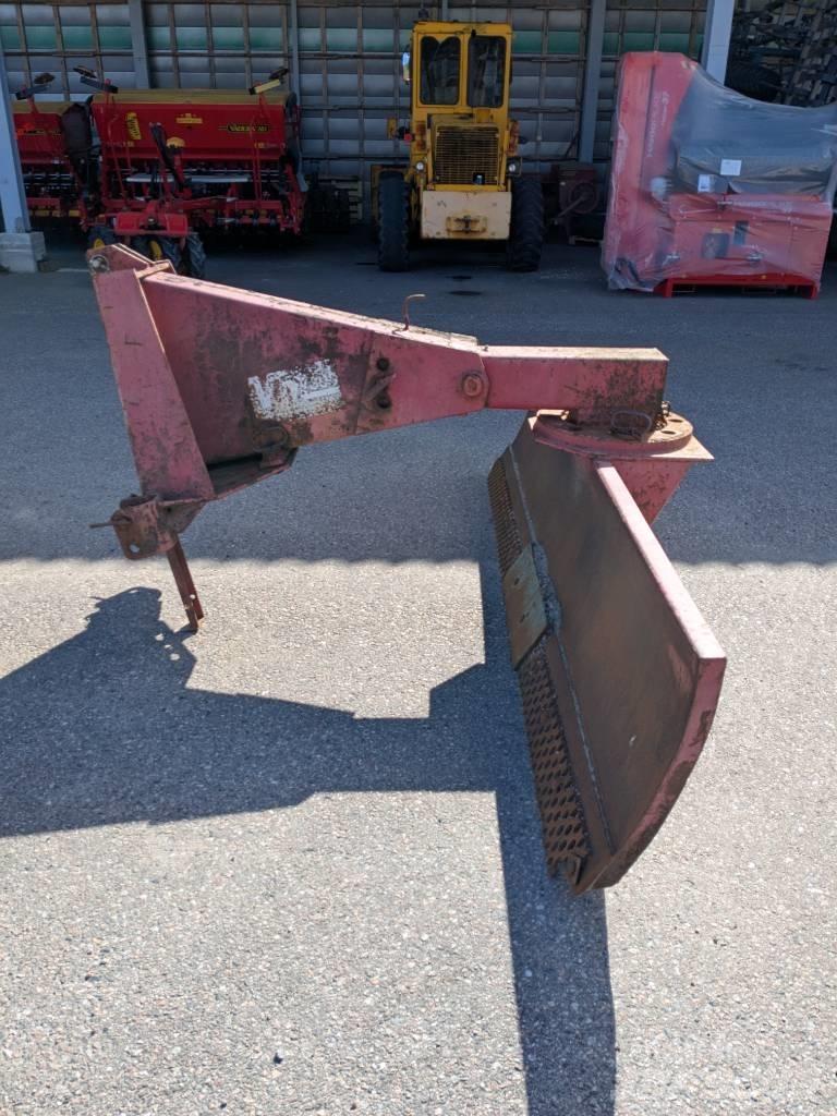 VM 300 J Cestni plugi