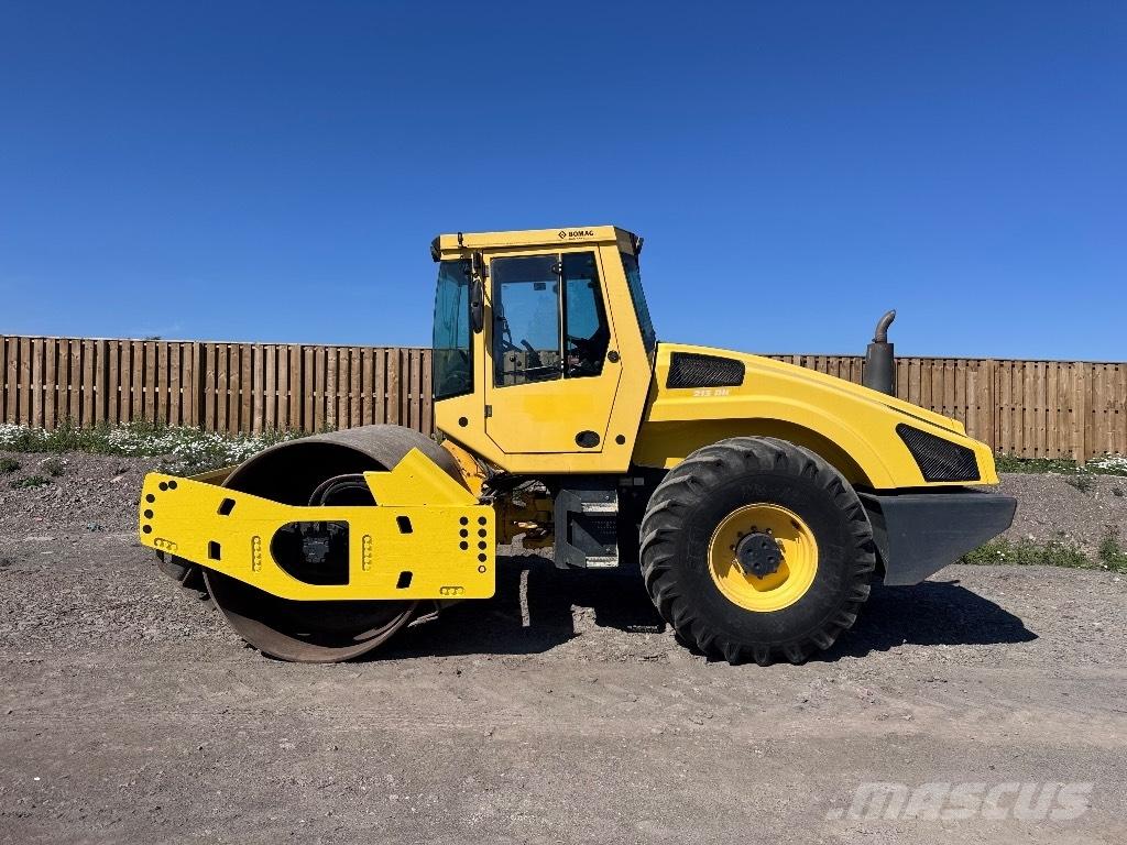 Bomag BW 213 D H-4 Enojni valjarji