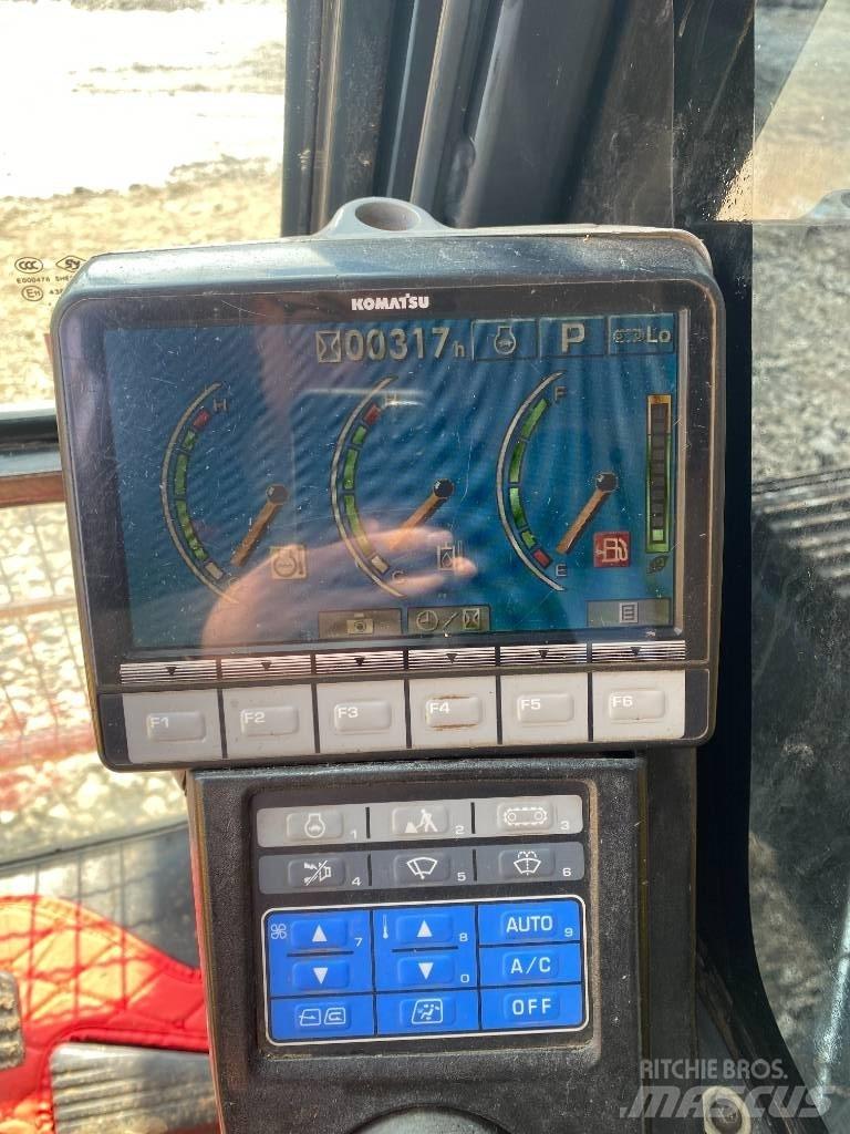 Komatsu PC 200-8 Bagri goseničarji