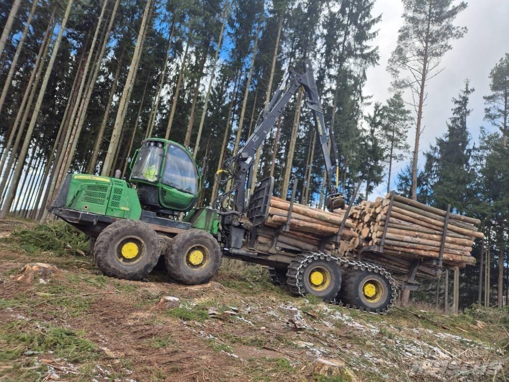 John Deere 1910 E Forwarderji