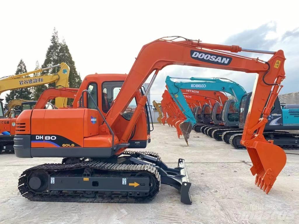 Doosan DH80 Bagri goseničarji