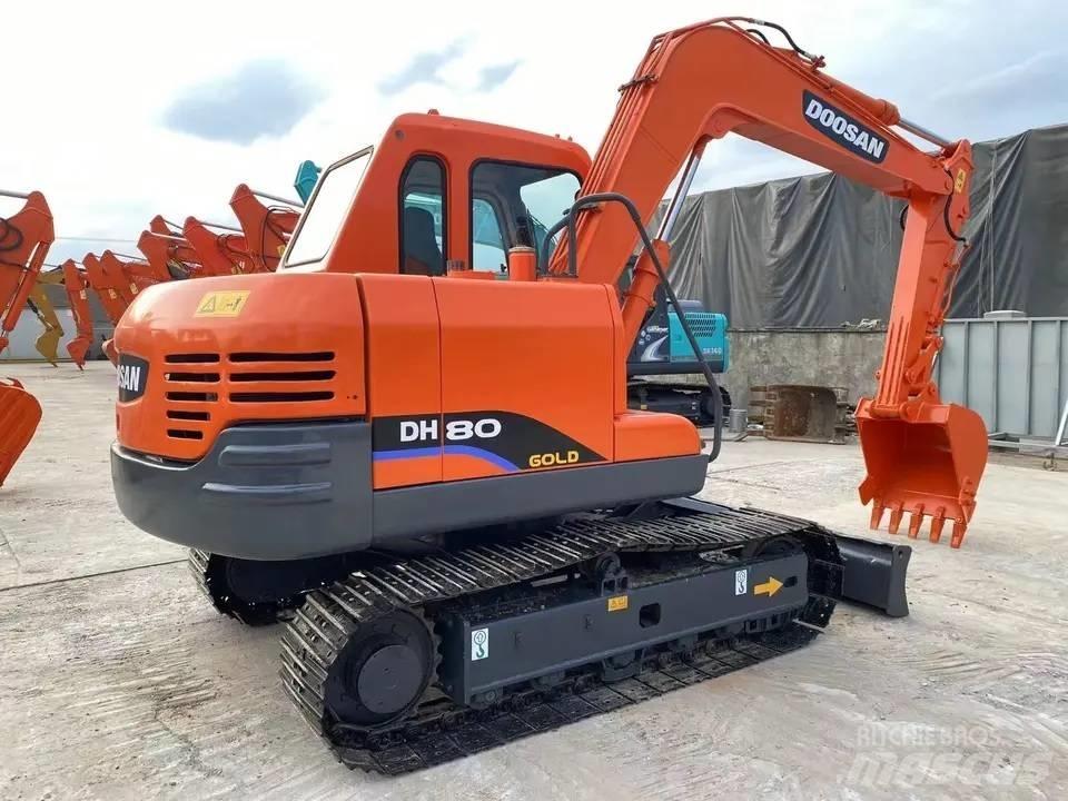 Doosan DH80 Bagri goseničarji
