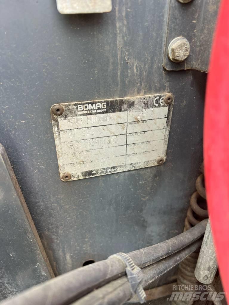 Bomag BF 223 C Asfaltni finišerji
