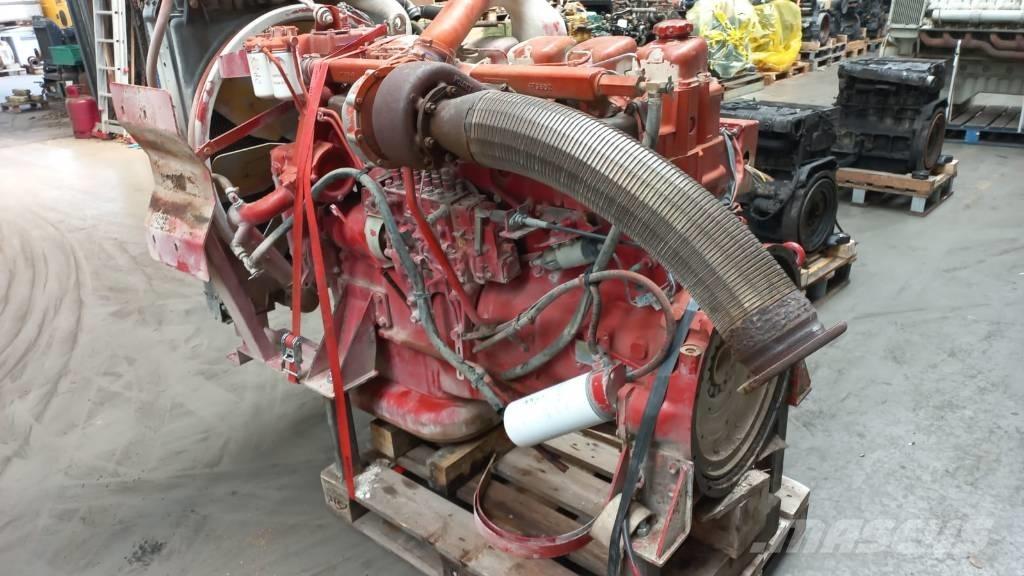 Volvo TD121G Motorji