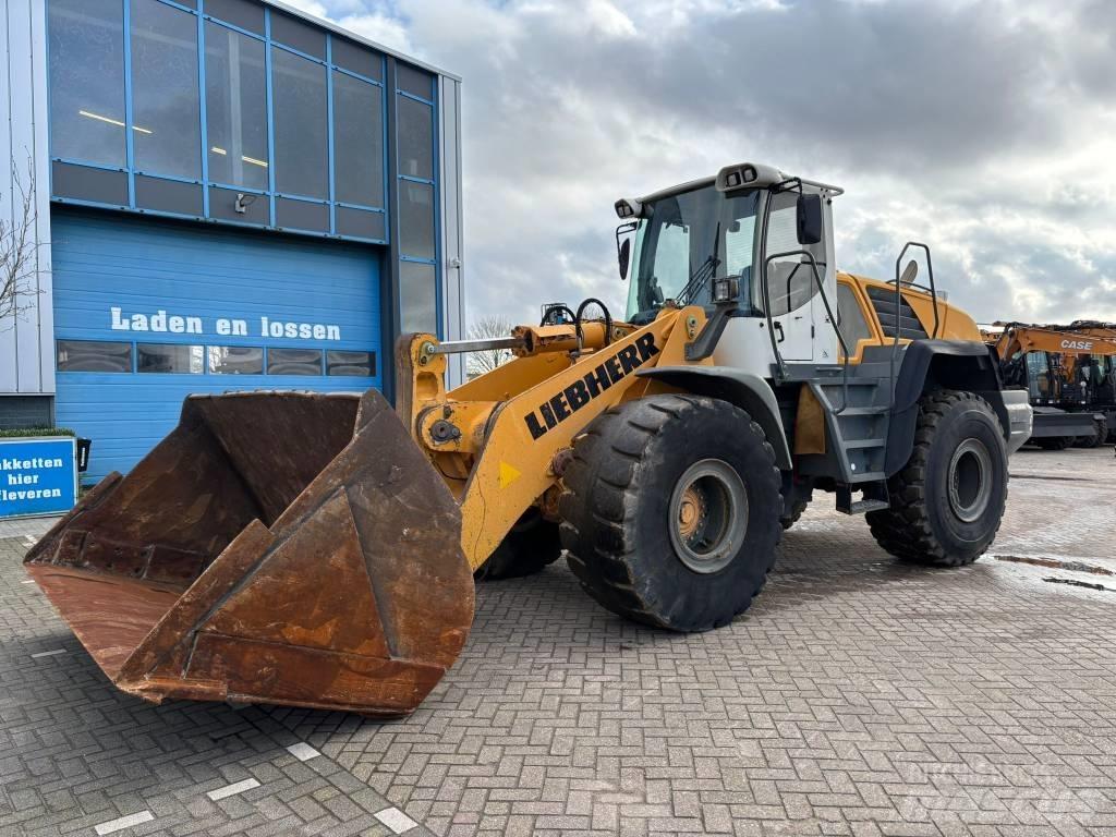 Liebherr L 566 Kolesni nakladalci