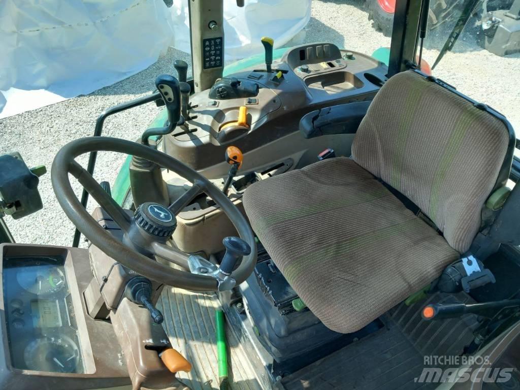 John Deere 5820 Traktorji
