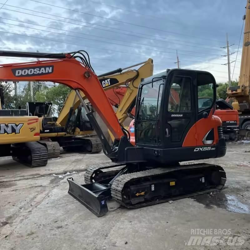 Doosan DX55 Bagri goseničarji