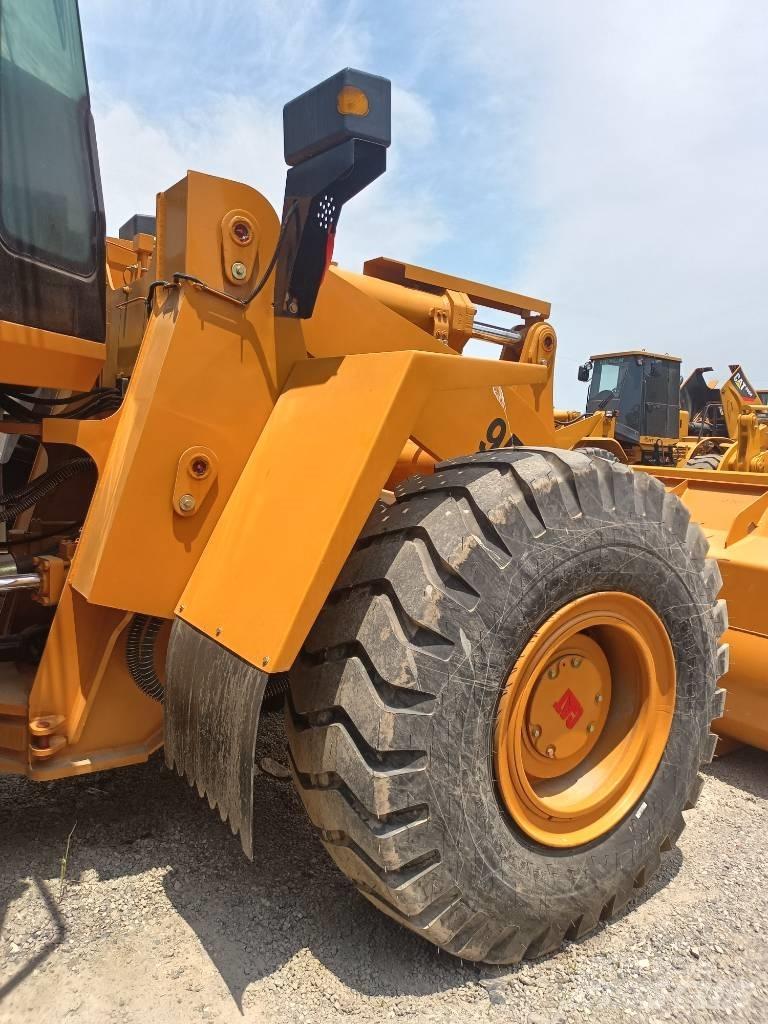 CAT 950H Kolesni nakladalci