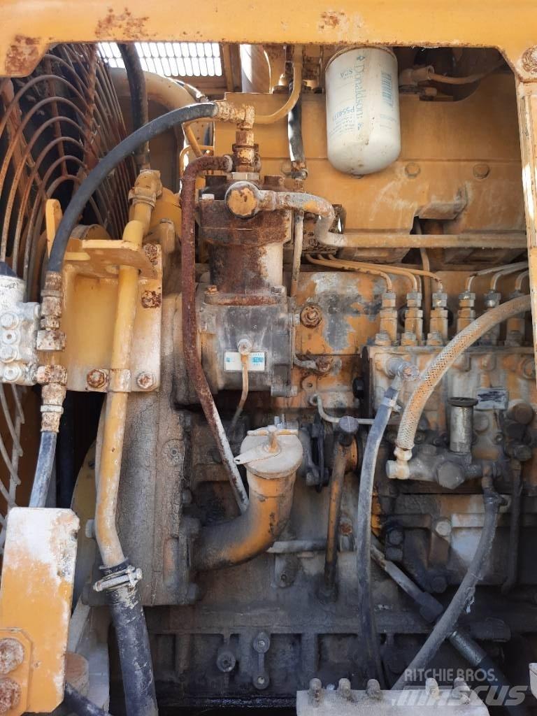 Komatsu WA500 Kolesni nakladalci