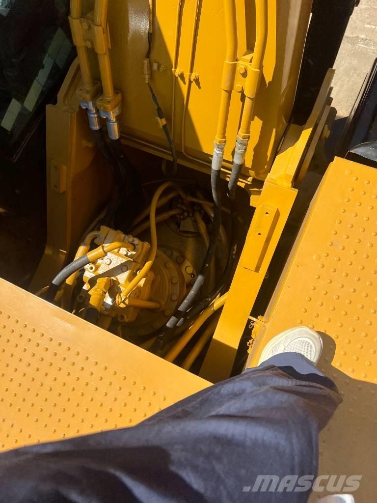 CAT 325D Bagri goseničarji