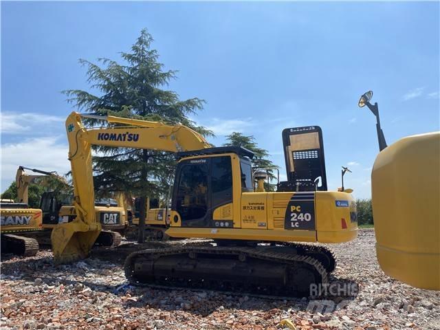 Komatsu PC240-8 Bagri goseničarji