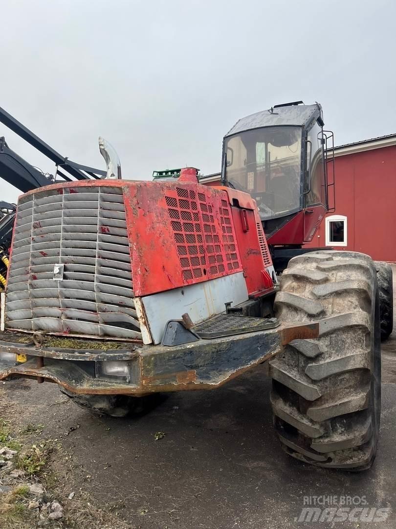 Valmet 921 Harvesterji