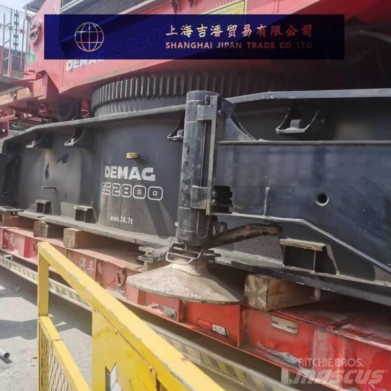 Demag CC 2800 Dvigala na gosenicah