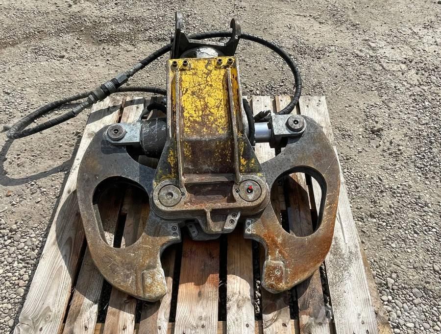 Darda CC 320 Rušilni bagri