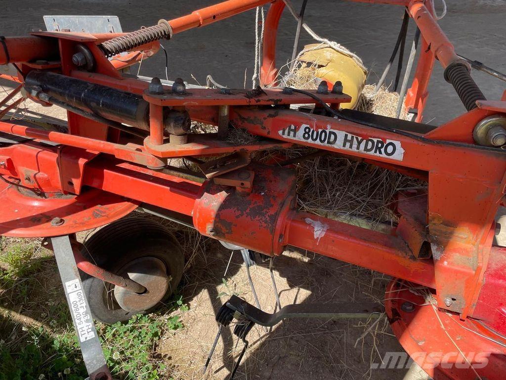 Fella TH 800 Obračalniki in zgrabljalniki