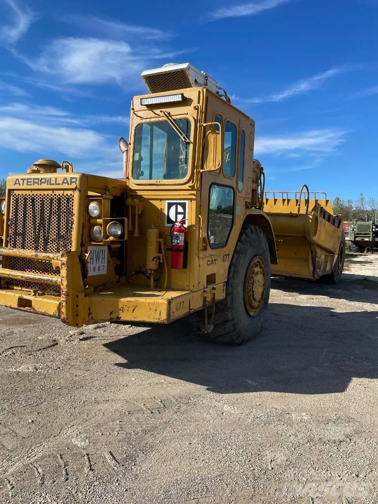CAT 621 B Strgalci