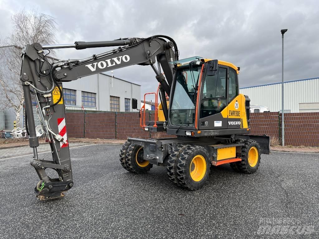 Volvo EWR130E Bagri na kolesih
