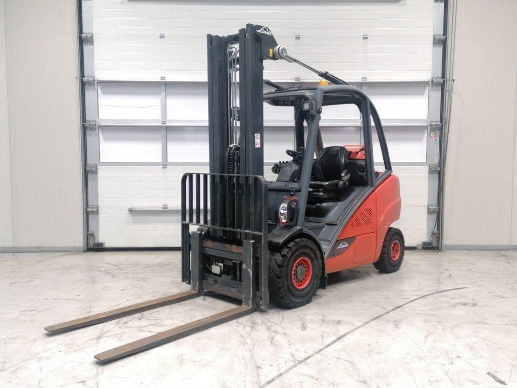 Linde H30T-02 Plinski viličarji