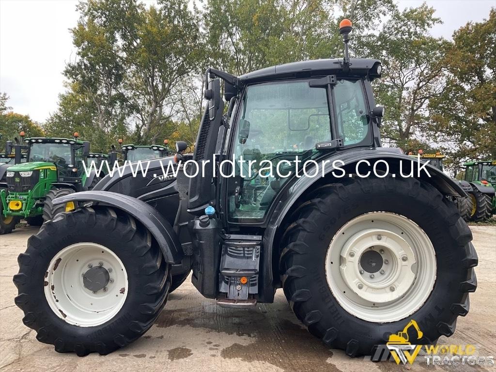 Valtra N174 Traktorji
