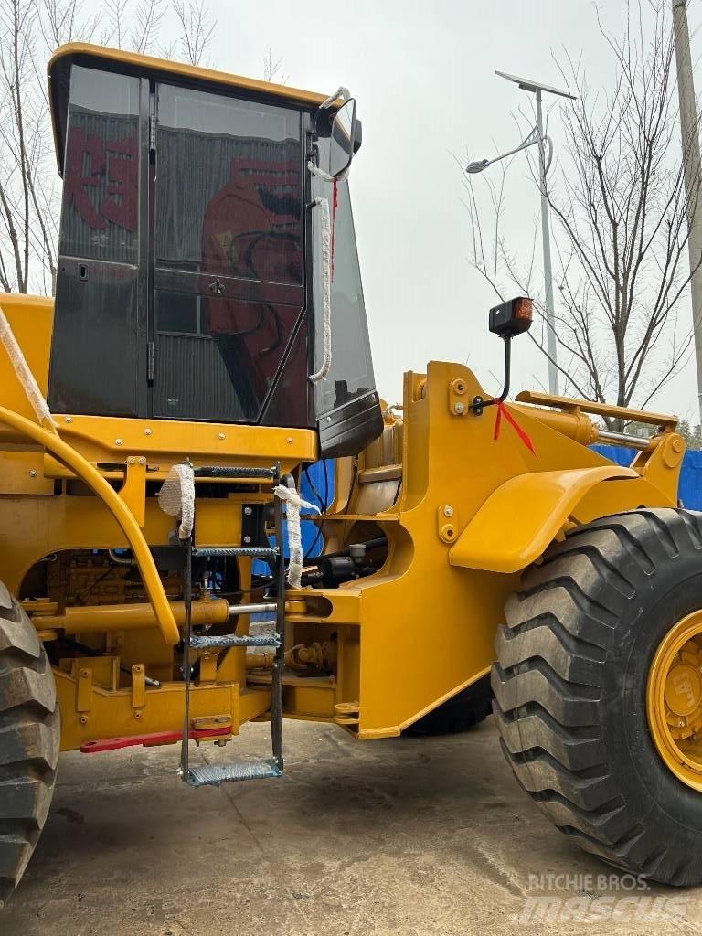 CAT 966 H Kolesni nakladalci