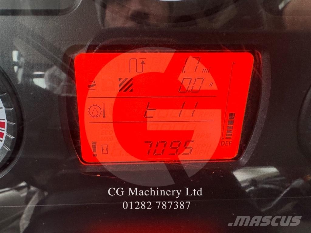 Massey Ferguson 4709 Traktorji