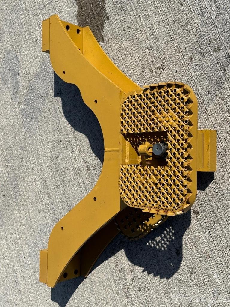 CAT D6N Drawbar Drugi deli