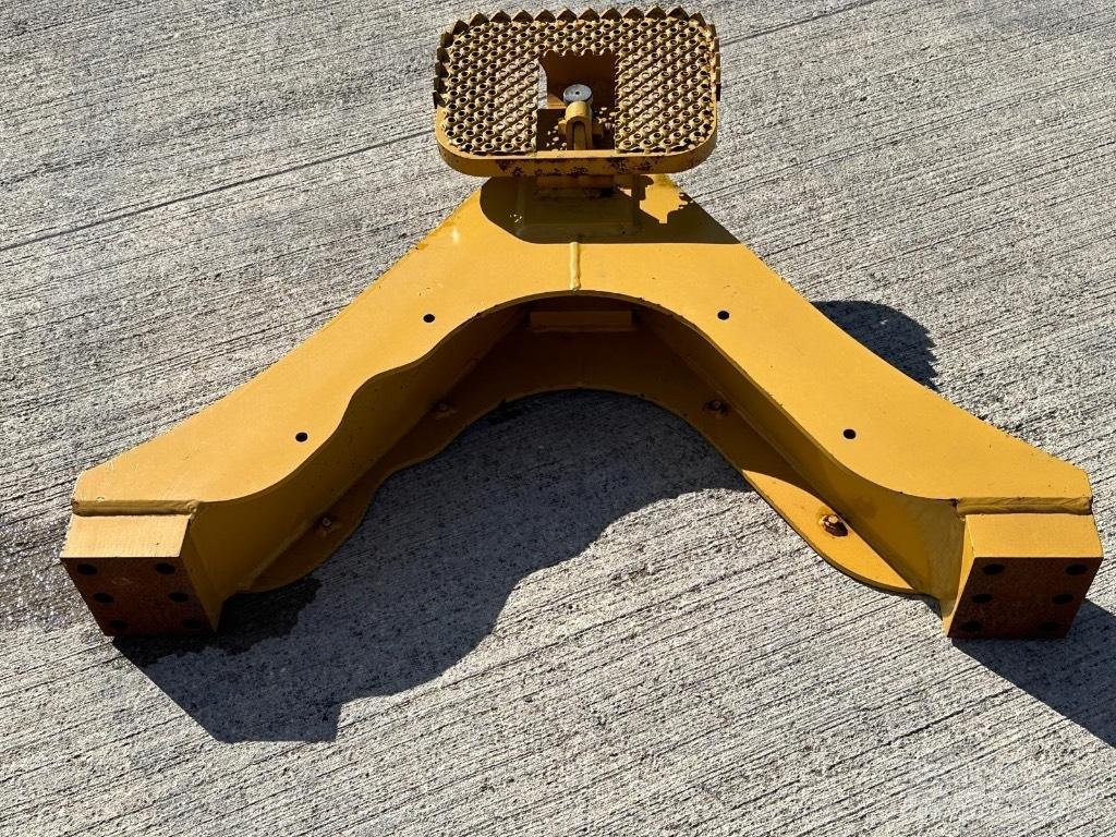 CAT D6N Drawbar Drugi deli