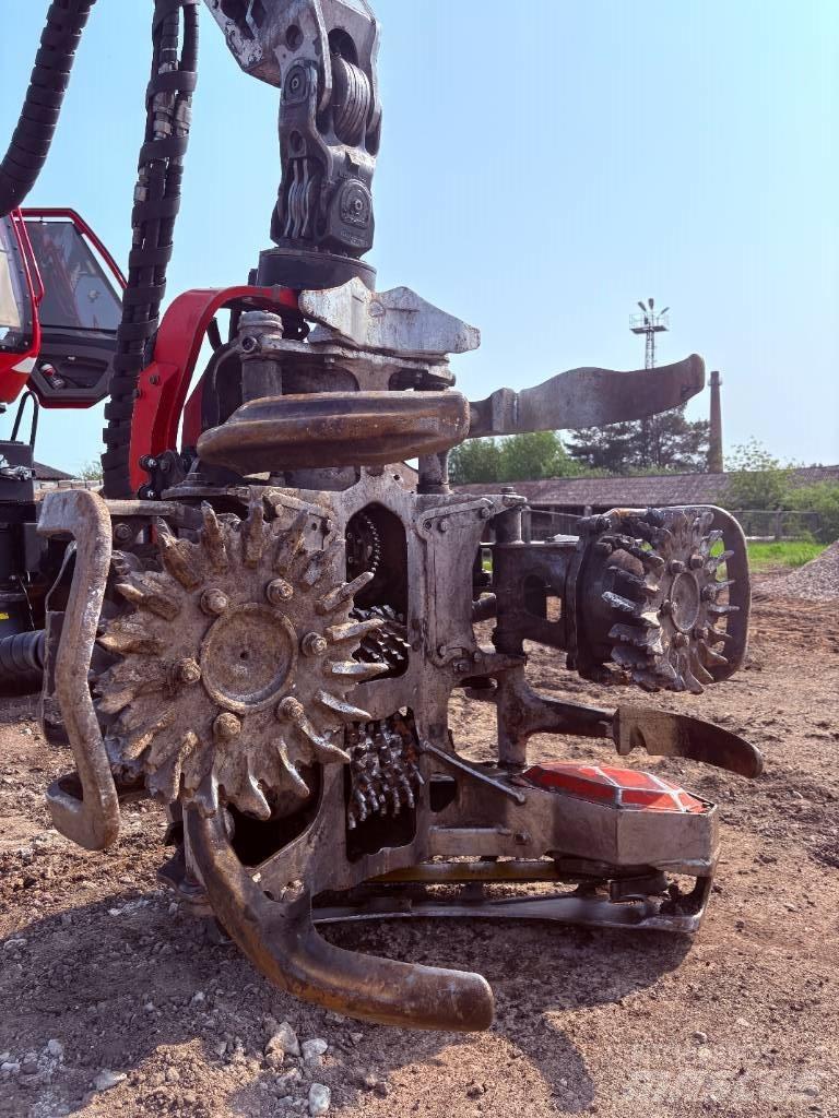 Komatsu 931XC Harvesterji