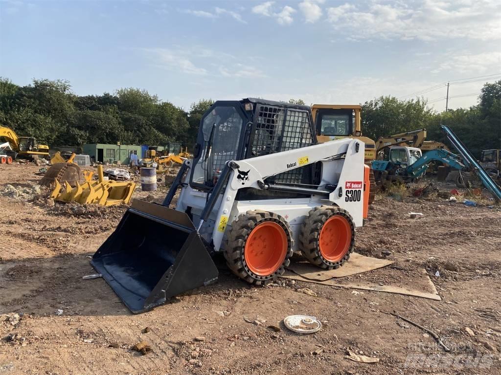 Bobcat S 300 Skid steer mini nakladalci