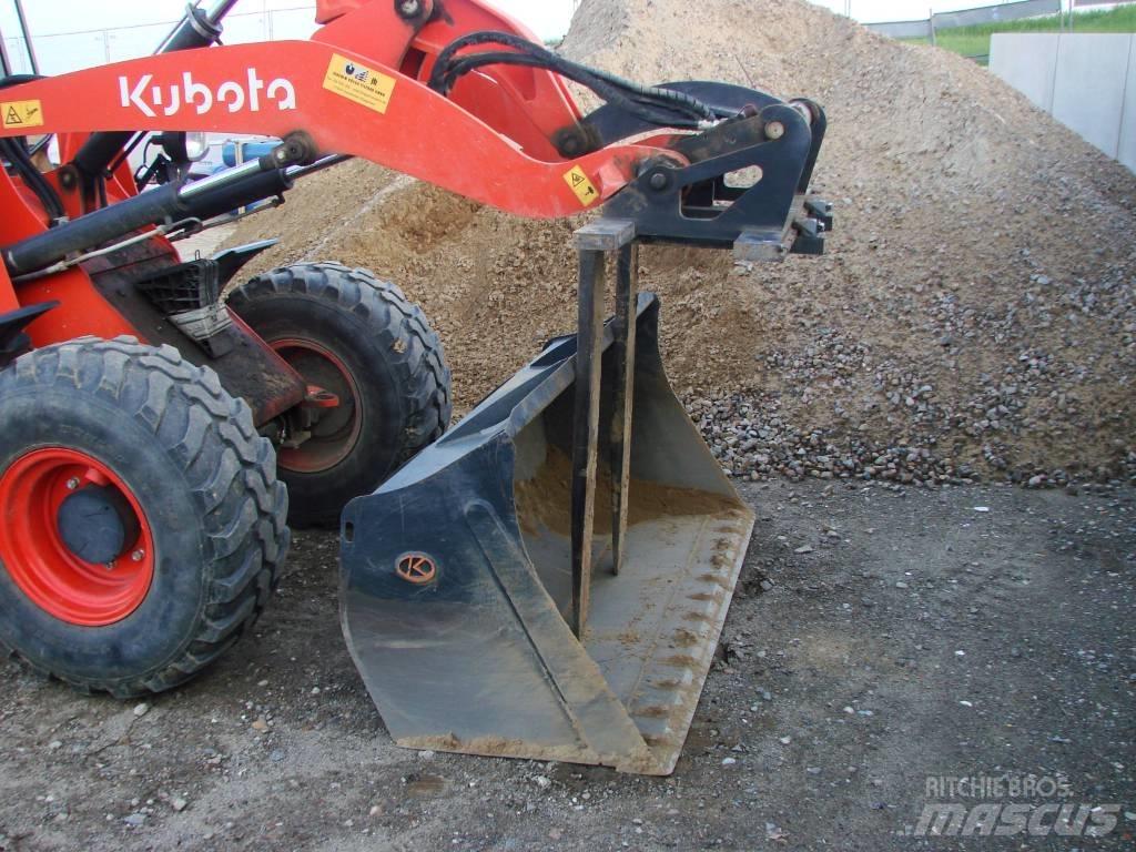 Kubota R 082 Kolesni nakladalci