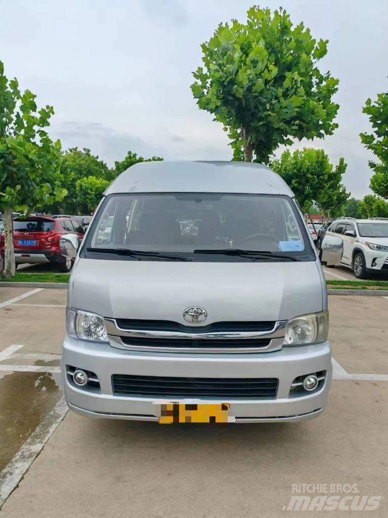 Toyota Coaster Medkrajevni avtobusi