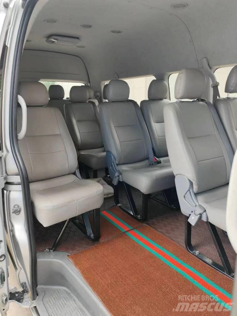 Toyota Coaster Medkrajevni avtobusi