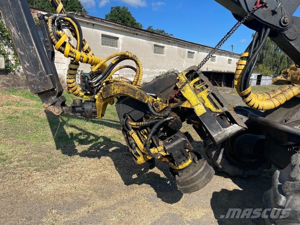  Johnne Deere 1270D Harvesterji