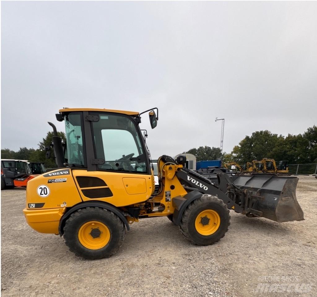 Volvo L25F Kolesni nakladalci