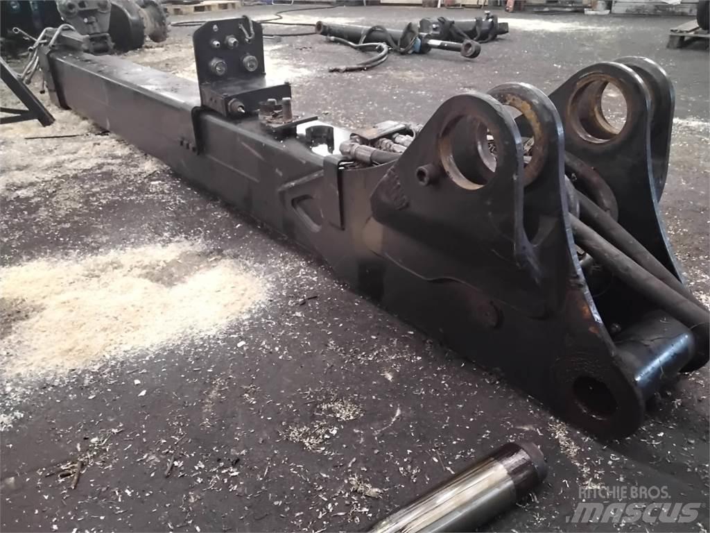 John Deere Ch8 Dvigala za gozdne kombajne