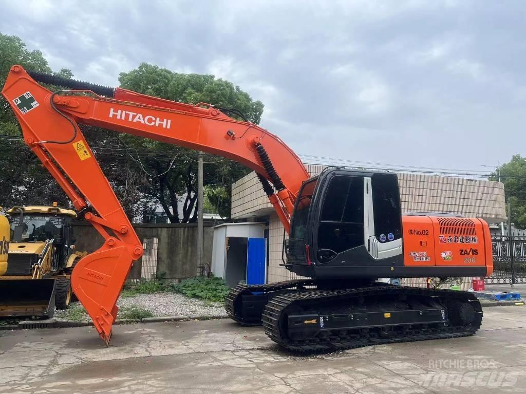 Hitachi ZX 200 Bagri goseničarji