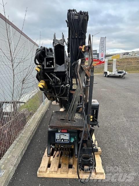 Hiab 122 B-3 CL Paletna dvigala