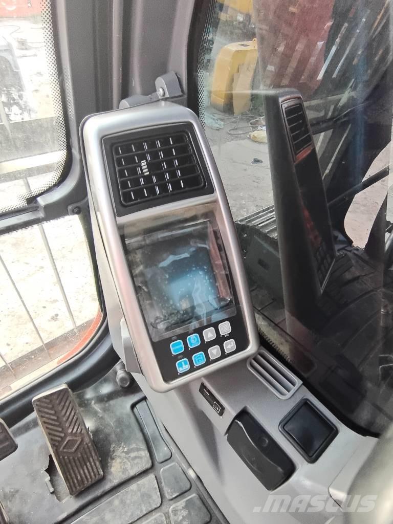 Doosan DX 225 LC Bagri goseničarji