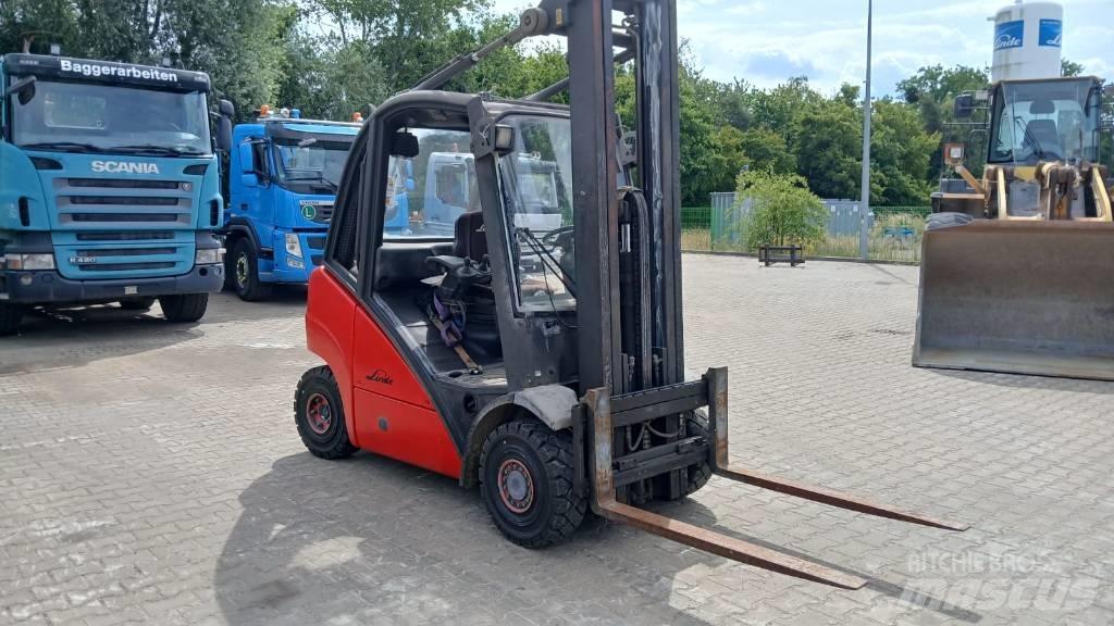 Linde H 25 D Dizelski viličarji